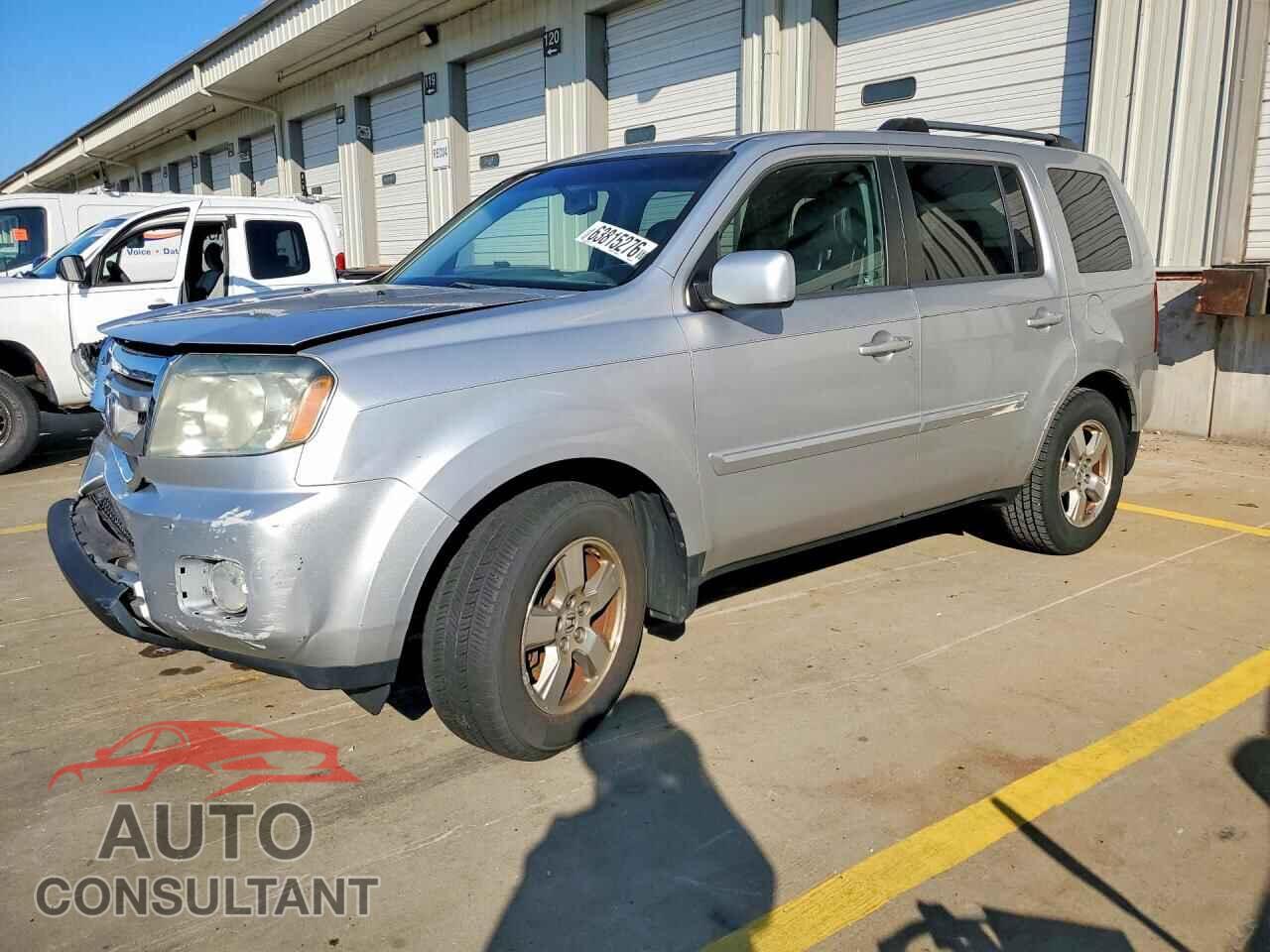 HONDA PILOT 2011 - 5FNYF4H62BB040277