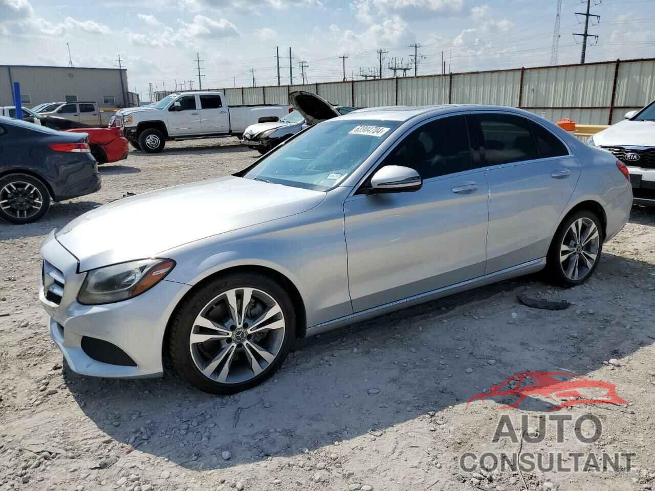 MERCEDES-BENZ C-CLASS 2018 - 55SWF4JB0JU240229