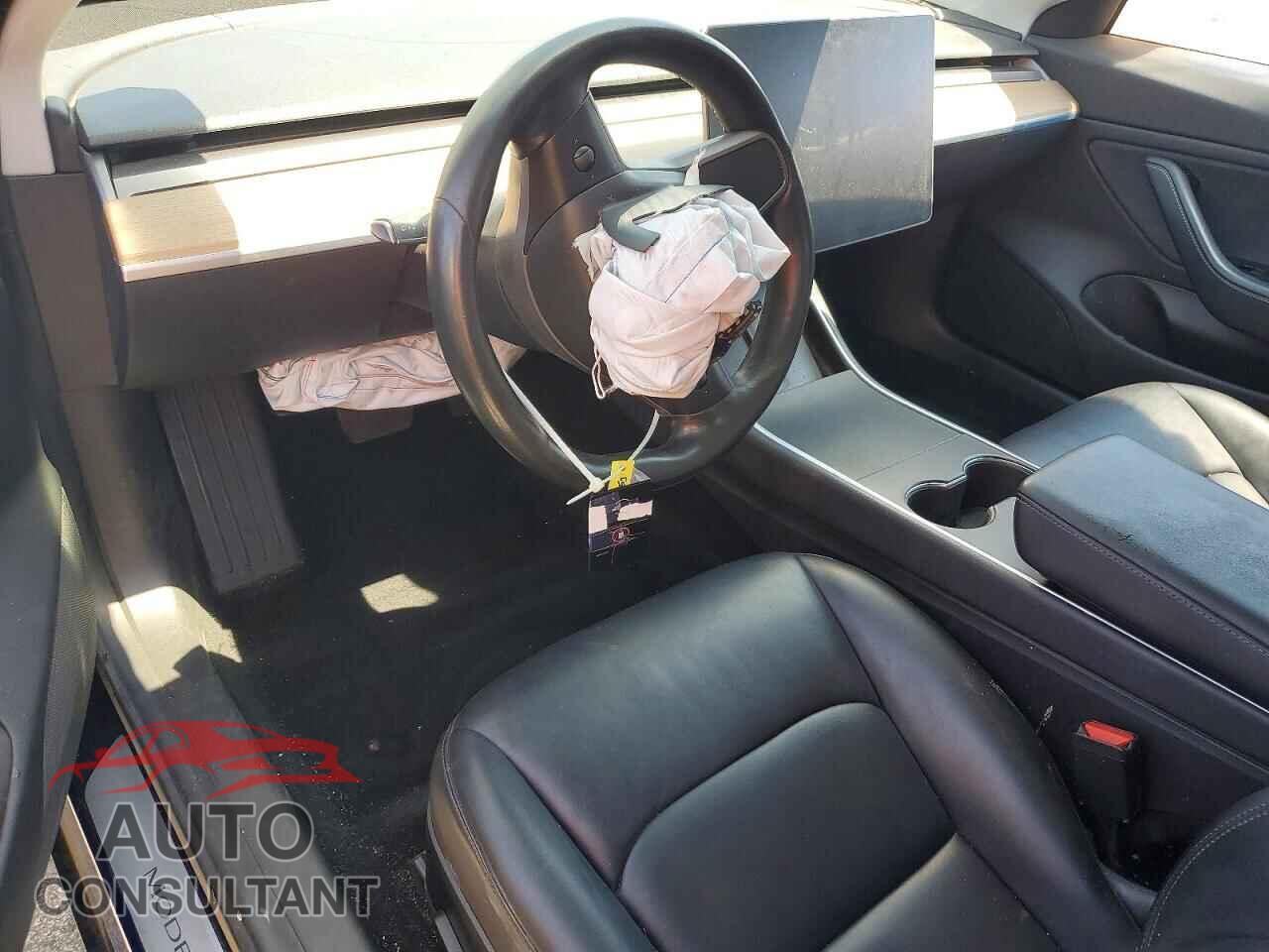 TESLA MODEL 3 2018 - 5YJ3E1EA3JF058953