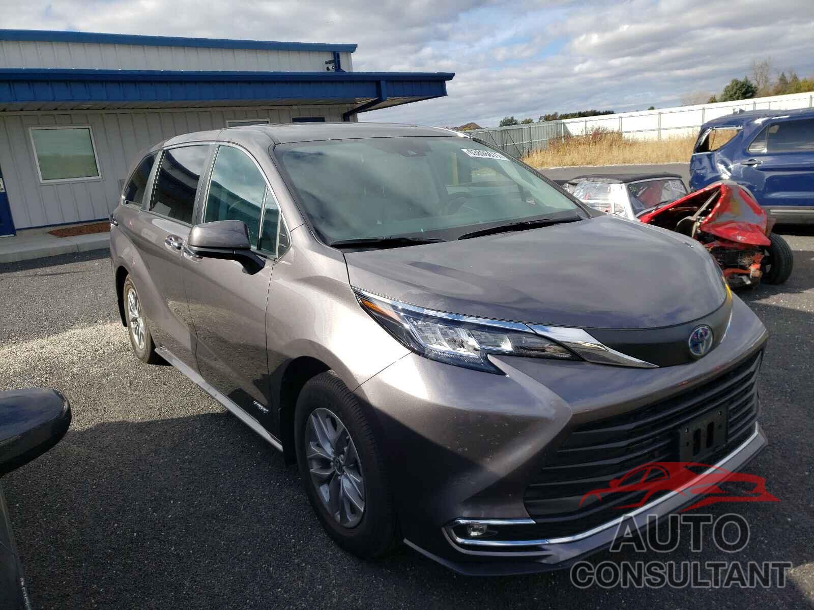 TOYOTA SIENNA 2021 - 5TDYSKFC6MS015809