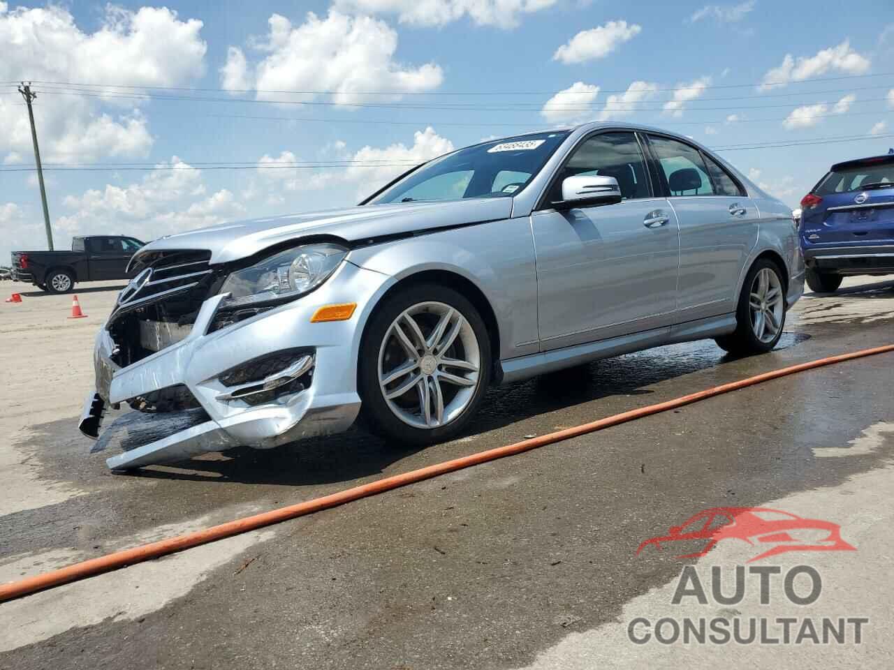 MERCEDES-BENZ C-CLASS 2014 - WDDGF4HB8EA960846
