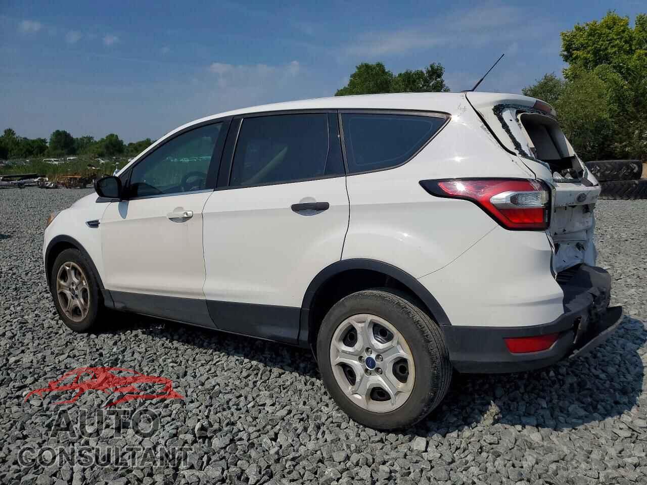 FORD ESCAPE 2017 - 1FMCU0F75HUB97897