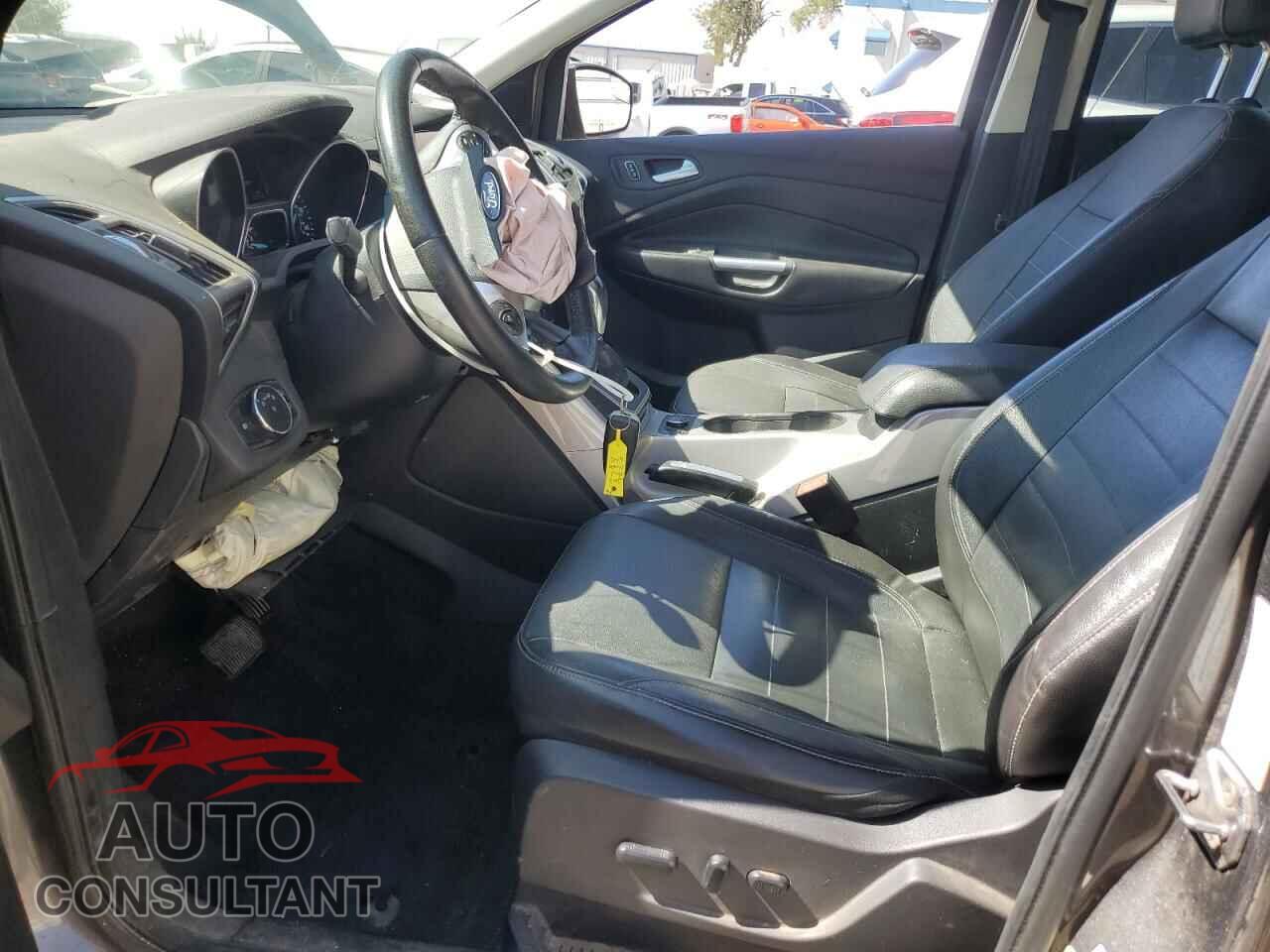 FORD ESCAPE 2013 - 1FMCU9H93DUC86140