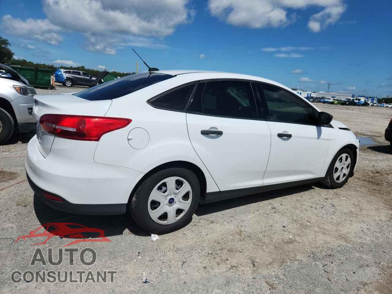 FORD FOCUS 2016 - 1FADP3E24GL400070