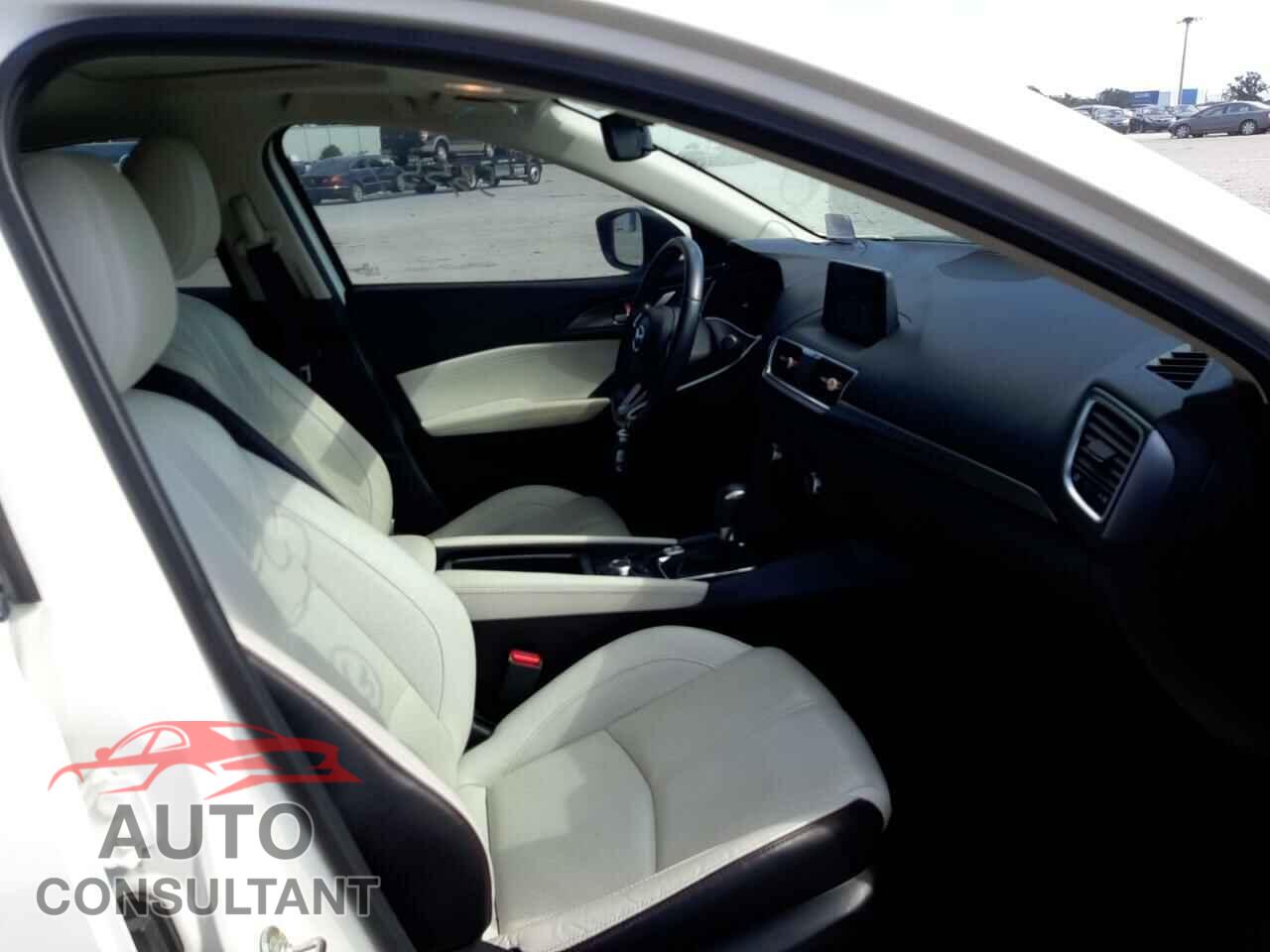 MAZDA 3 2017 - JM1BN1M36H1133064