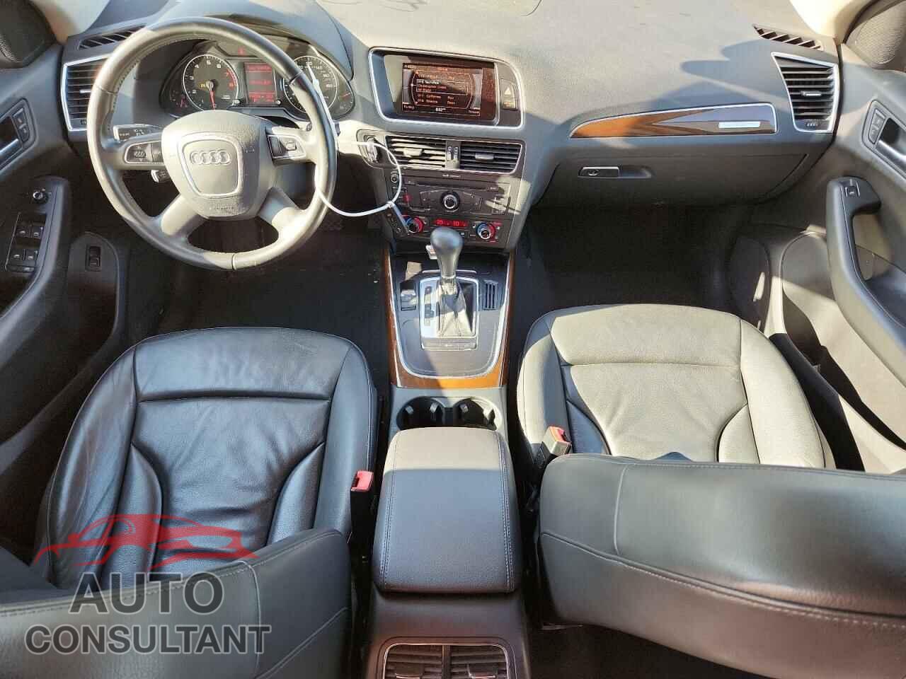 AUDI Q5 2011 - WA1CFAFP1BA084391