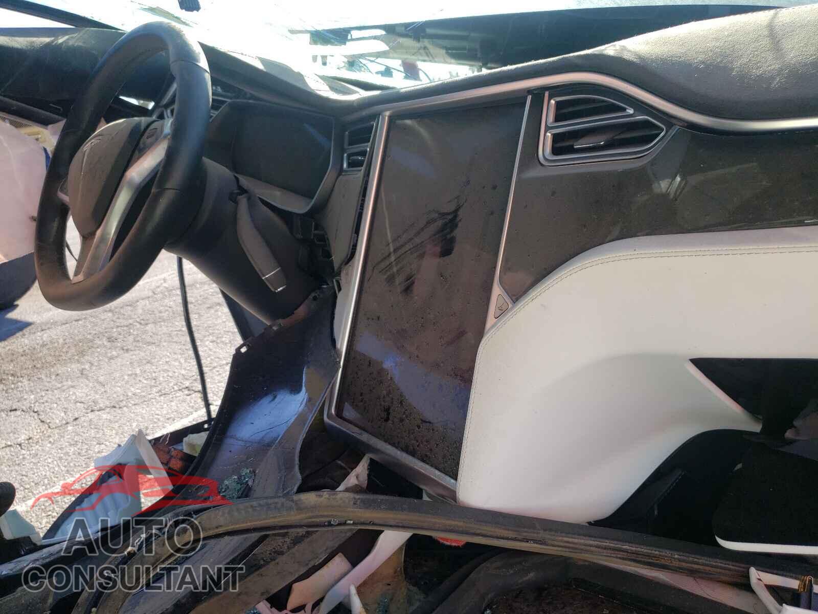 TESLA MODEL S 2017 - 5YJSA1E15HF195958
