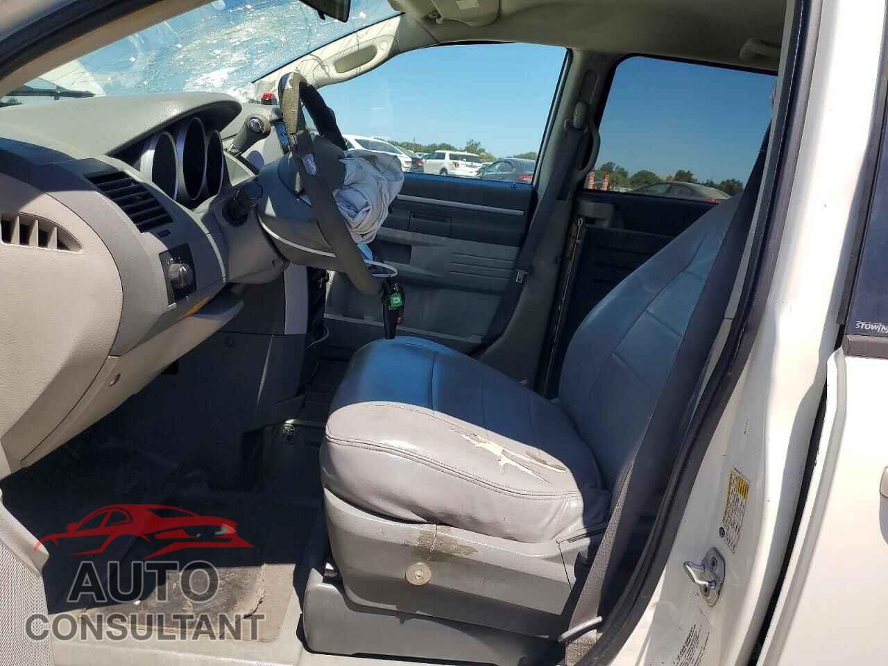 DODGE CARAVAN 2010 - 2D4RN4DEXAR455020