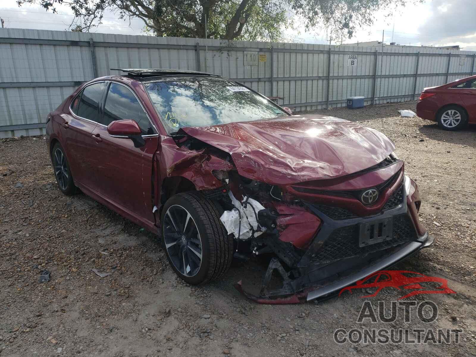 TOYOTA CAMRY 2018 - 4T1B61HK6JU504125