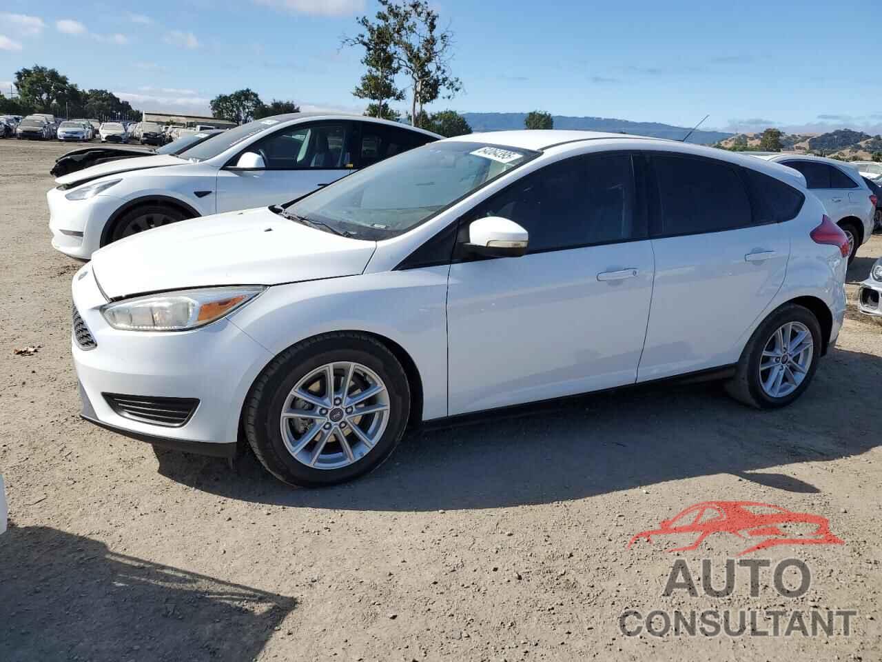 FORD FOCUS 2017 - 1FADP3K22HL217398