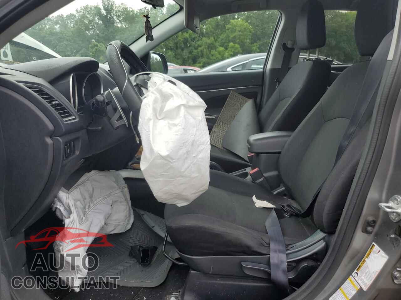 MITSUBISHI OUTLANDER 2013 - 4A4AR3AUXDE014308
