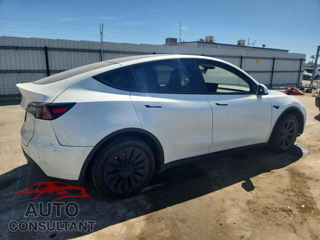 TESLA MODEL Y 2024 - 7SAYGDED7RF197879