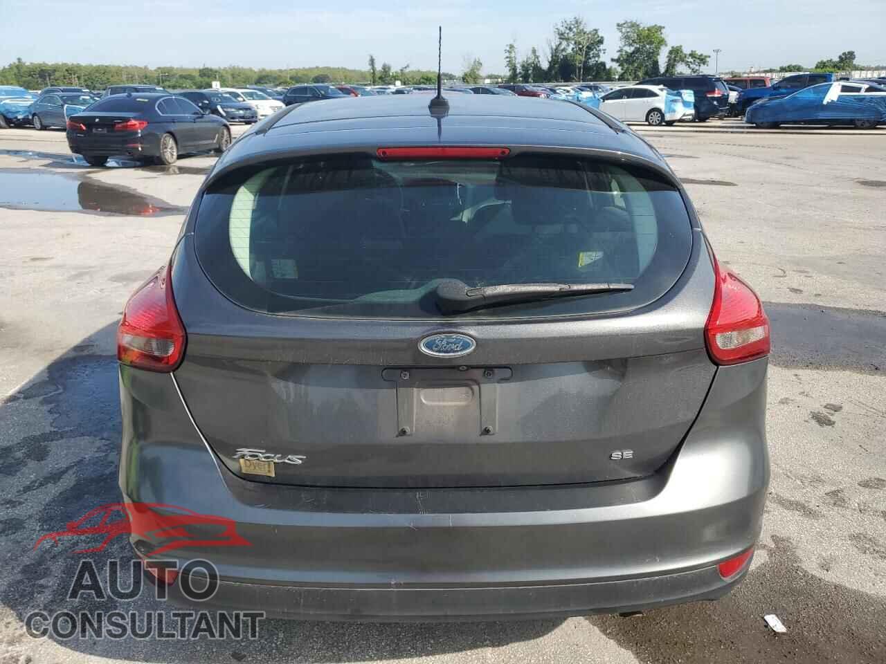 FORD FOCUS 2017 - 1FADP3K26HL346258