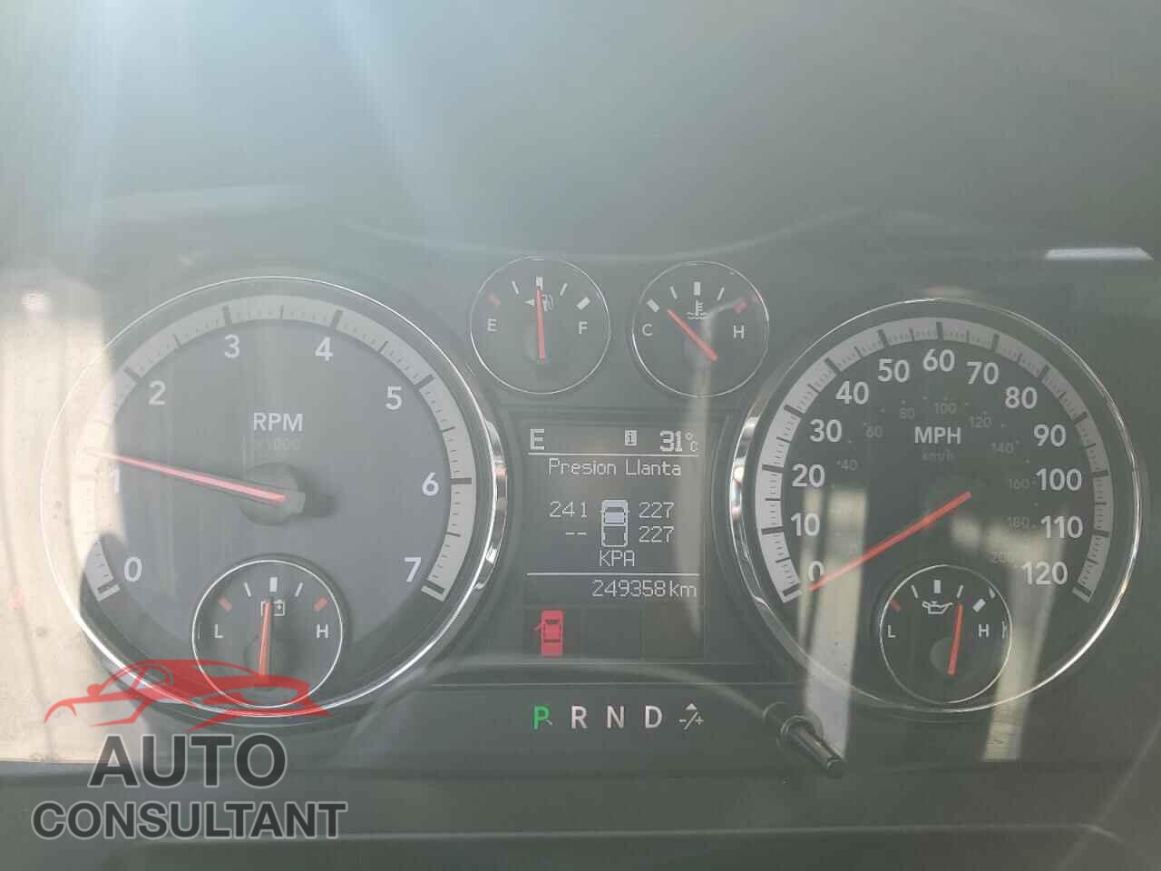 DODGE RAM 1500 2012 - 1C6RD7LT8CS339194