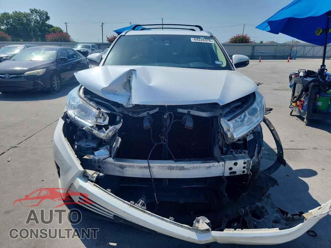 TOYOTA HIGHLANDER 2017 - 5TDKZRFH2HS196693