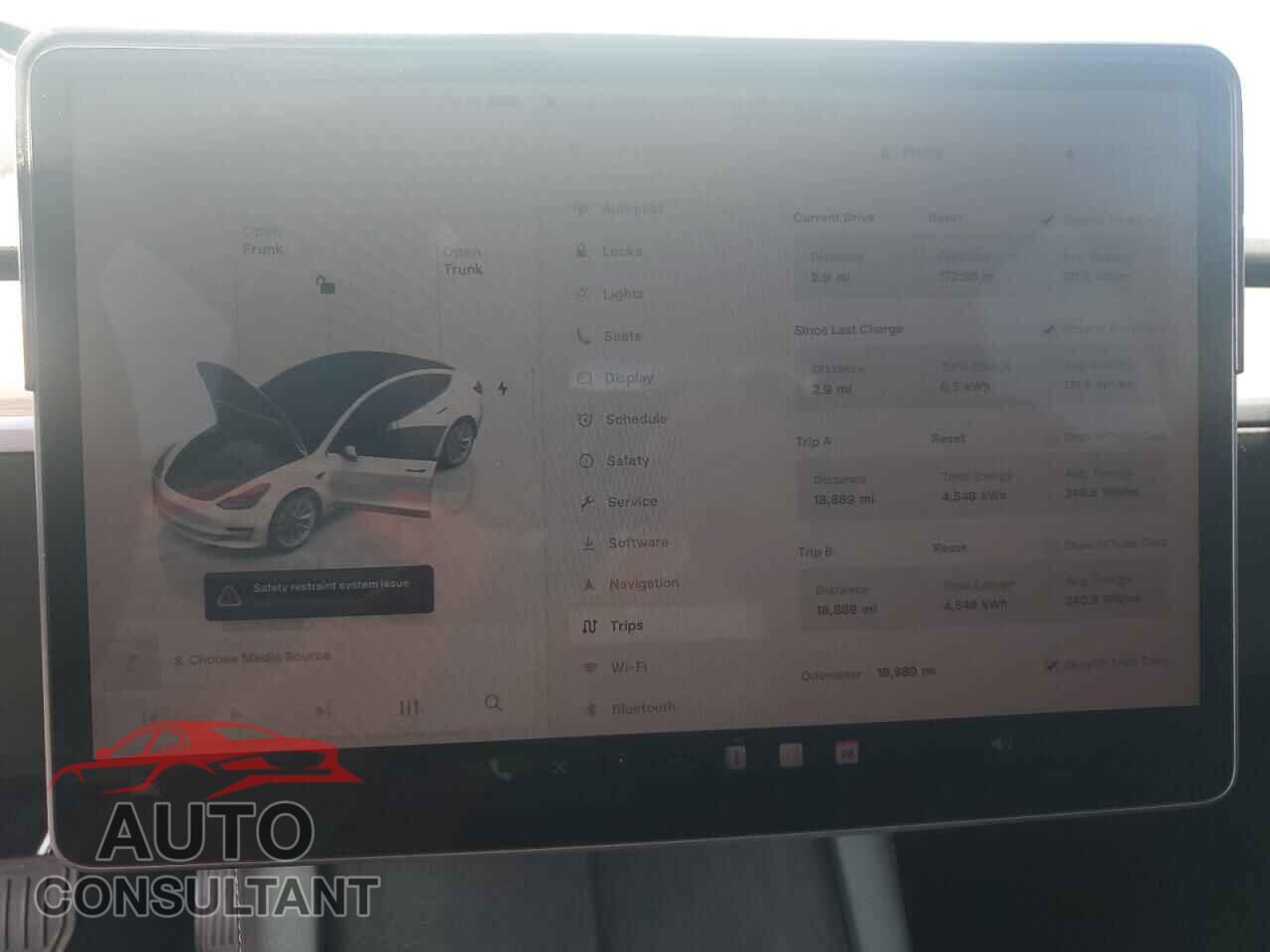 TESLA MODEL 3 2023 - 5YJ3E1EA0PF679107
