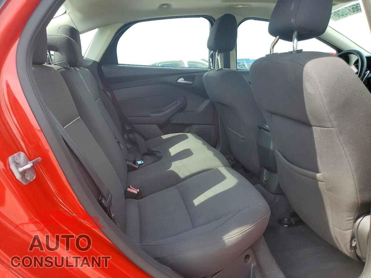FORD FOCUS 2012 - 1FAHP3H24CL200460