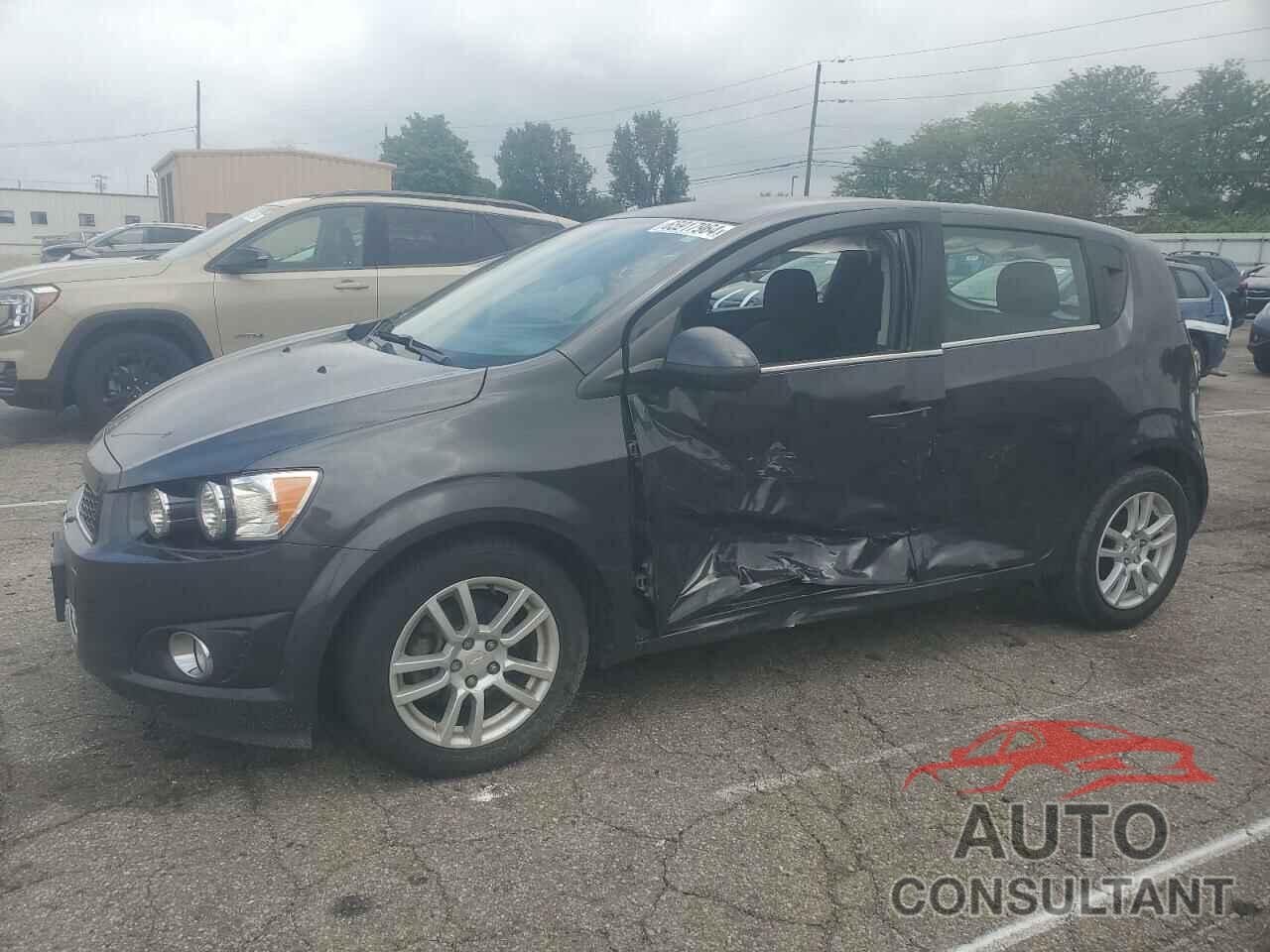 CHEVROLET SONIC 2016 - 1G1JC6SHXG4116917