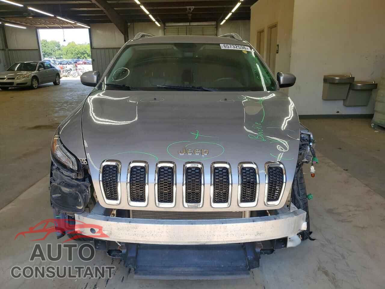 JEEP CHEROKEE 2018 - 1C4PJMDB7JD564396