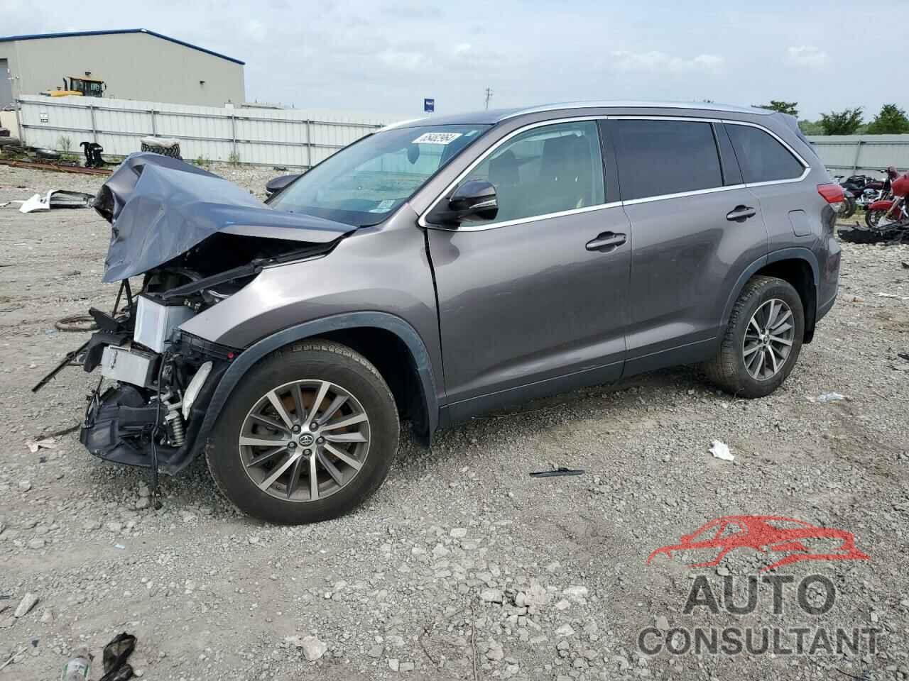 TOYOTA HIGHLANDER 2019 - 5TDJZRFH6KS583427