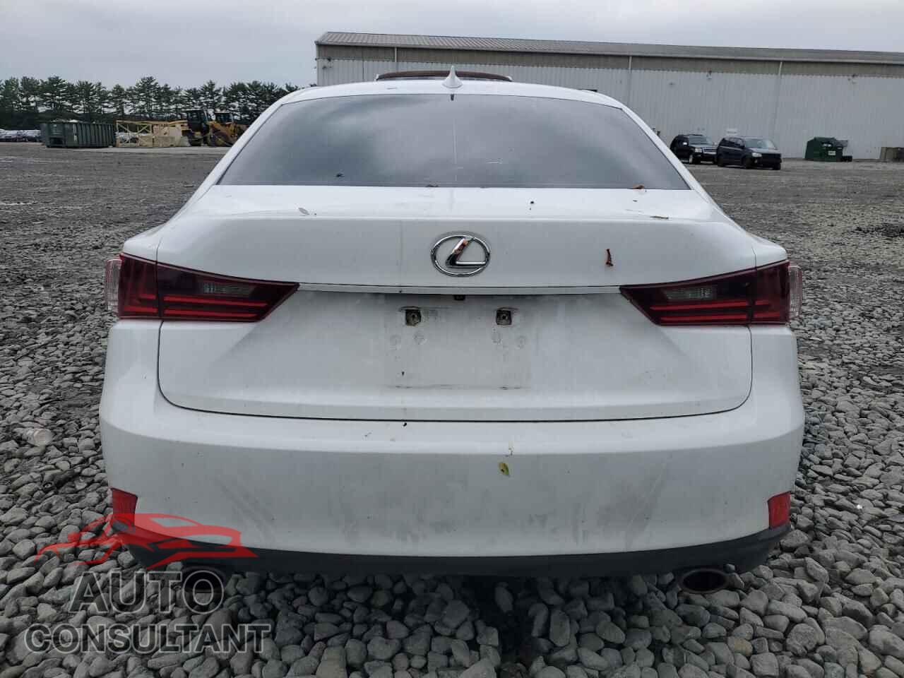 LEXUS IS 2014 - JTHBF1D25E5017832
