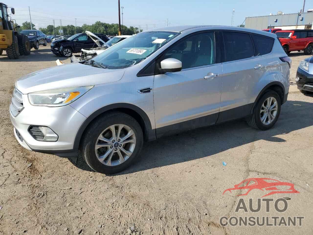 FORD ESCAPE 2017 - 1FMCU0GDXHUE49891