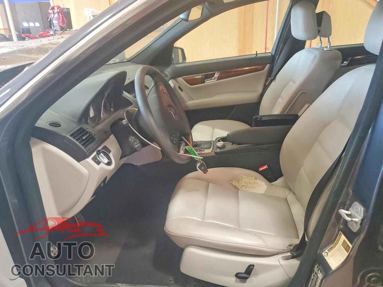 MERCEDES-BENZ C-CLASS 2011 - WDDGF8BB0BR142010