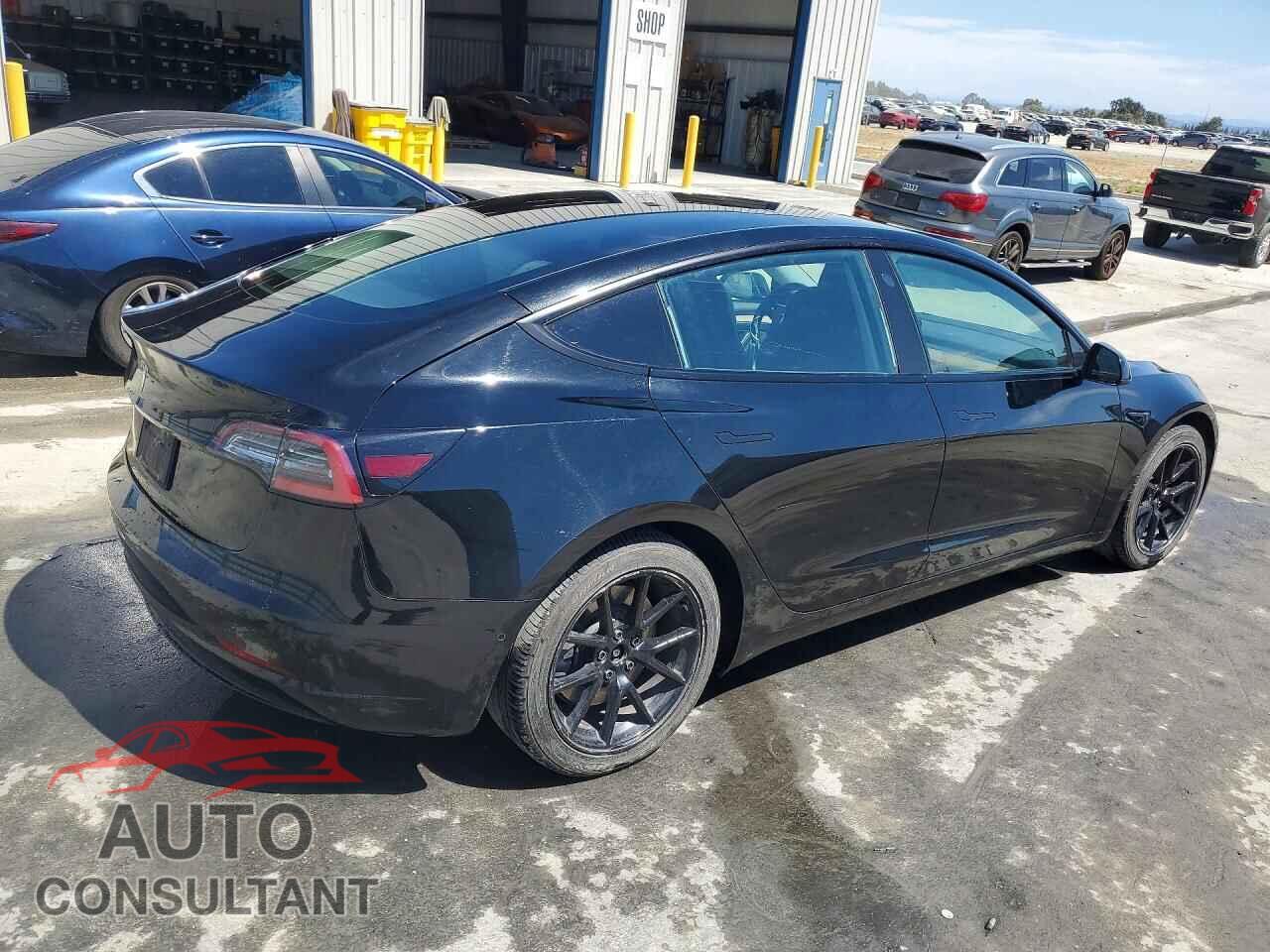TESLA MODEL 3 2022 - 5YJ3E1EA8NF285738