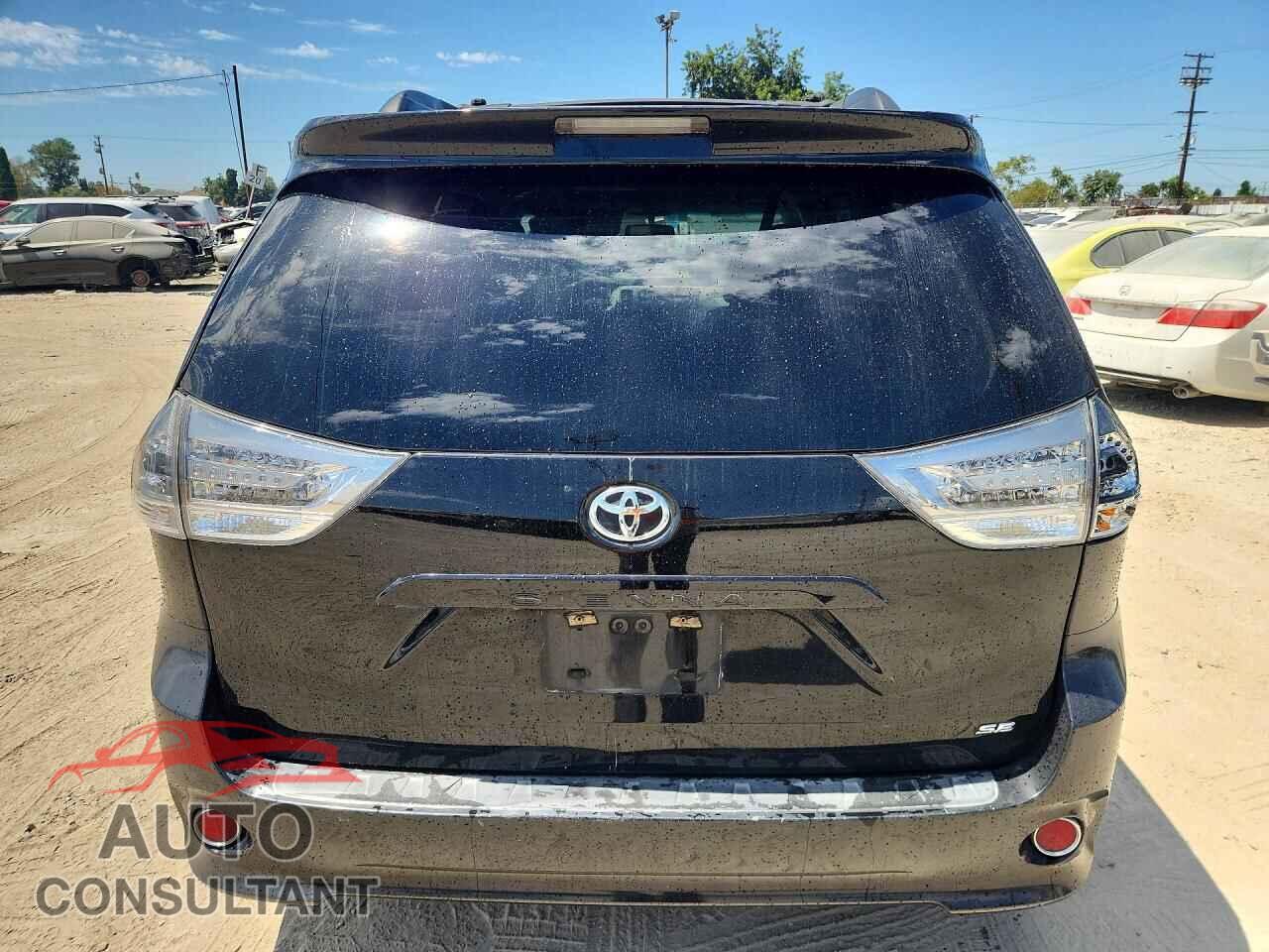 TOYOTA SIENNA 2013 - 5TDXK3DC8DS313184