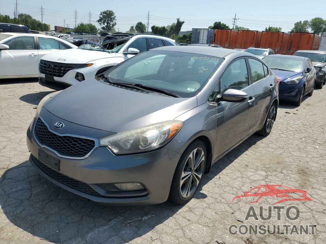KIA FORTE 2016 - KNAFX4A89G5522024