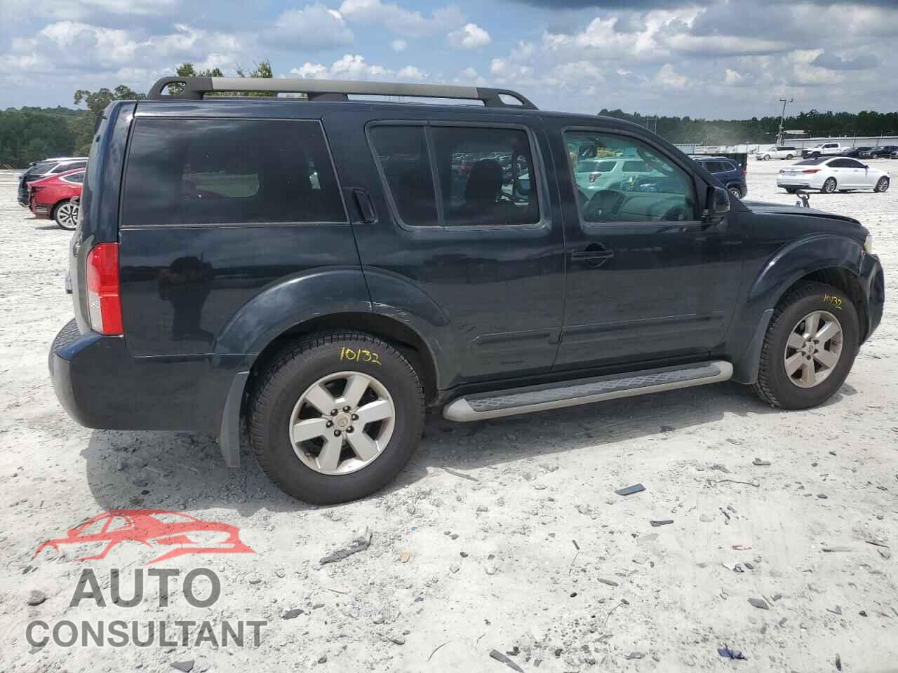 NISSAN PATHFINDER 2011 - 5N1AR1NN6BC630896