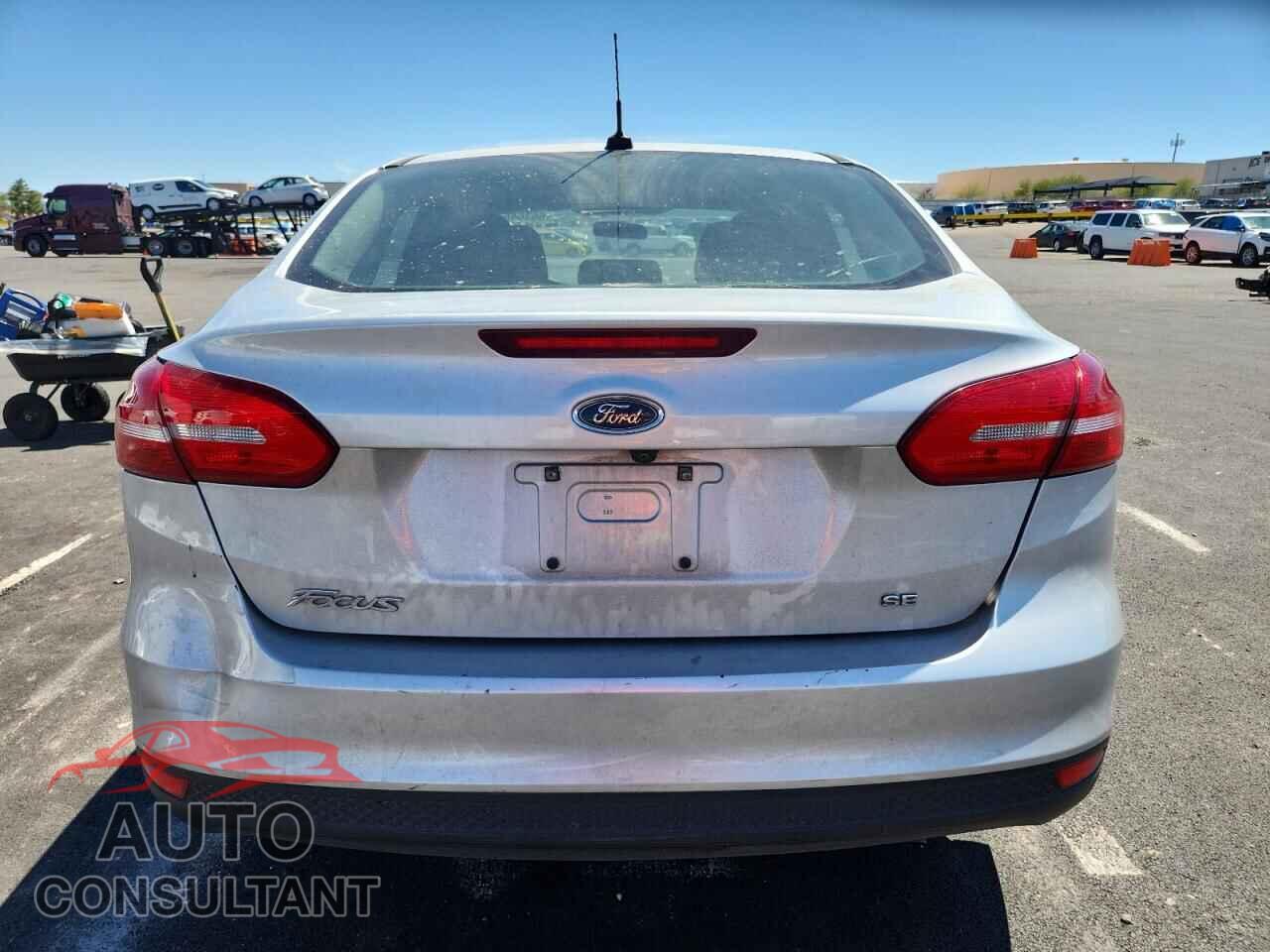 FORD FOCUS 2017 - 1FADP3F28HL223894