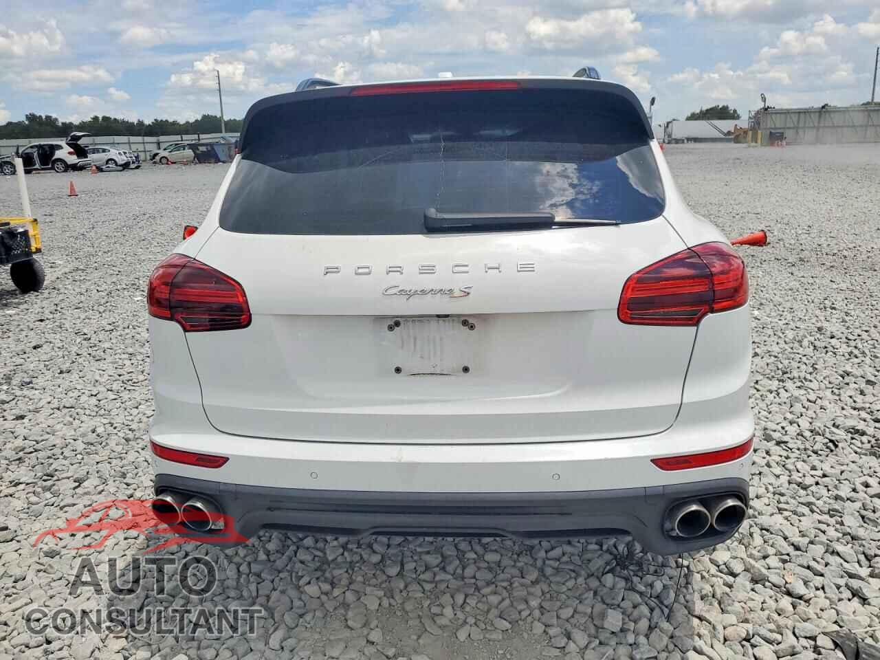 PORSCHE CAYENNE 2016 - WP1AB2A22GLA94285