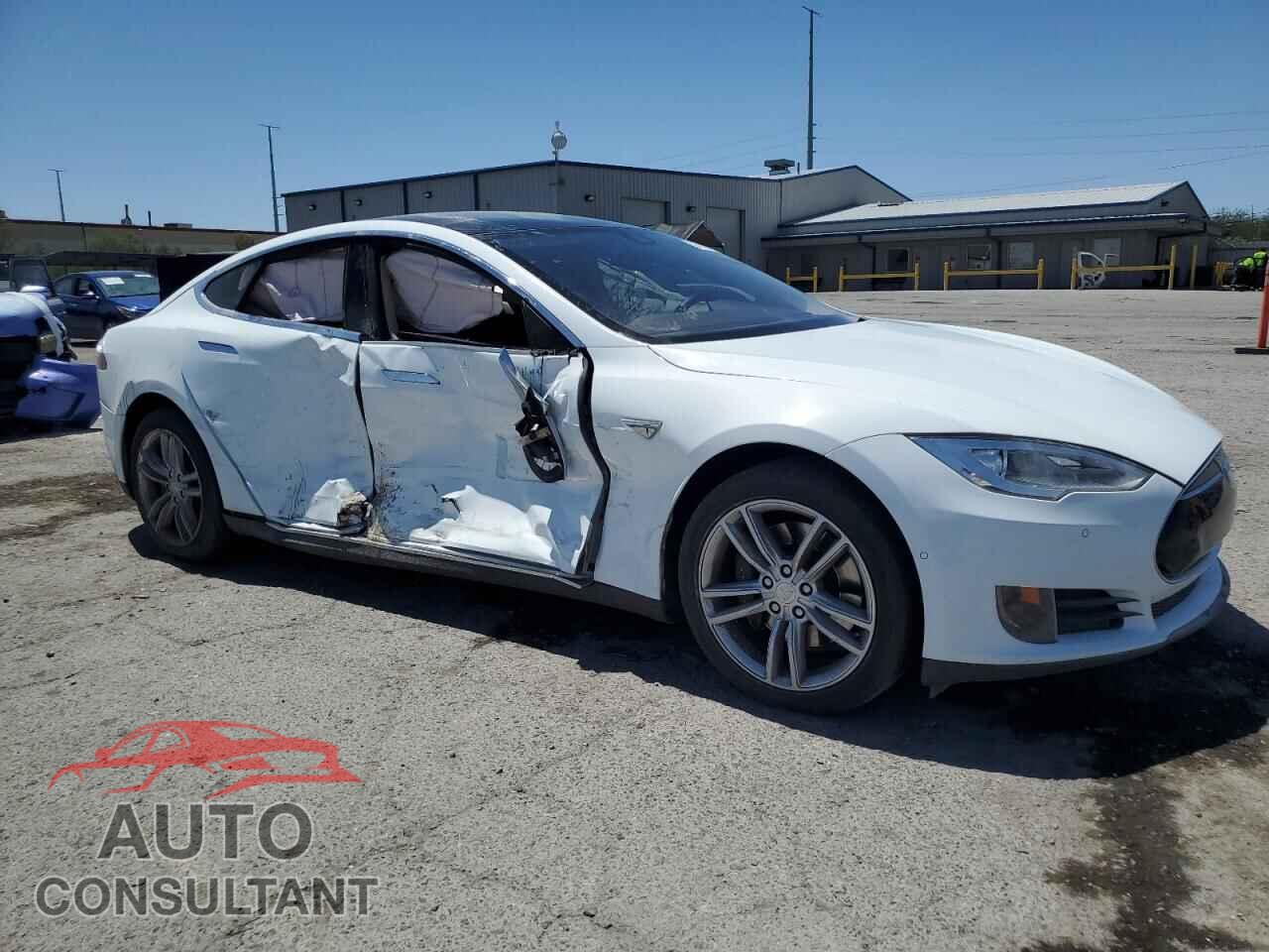 TESLA MODEL S 2014 - 5YJSA1S14EFP53802