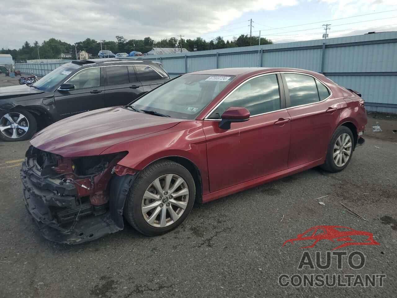 TOYOTA CAMRY 2018 - 4T1B11HK3JU621272