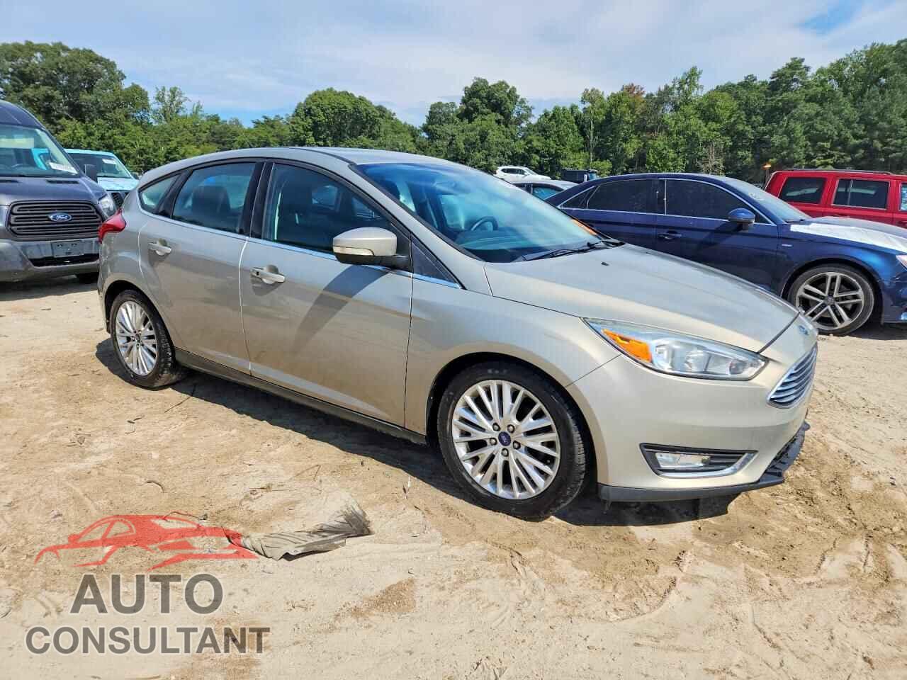 FORD FOCUS 2016 - 1FADP3N28GL320299