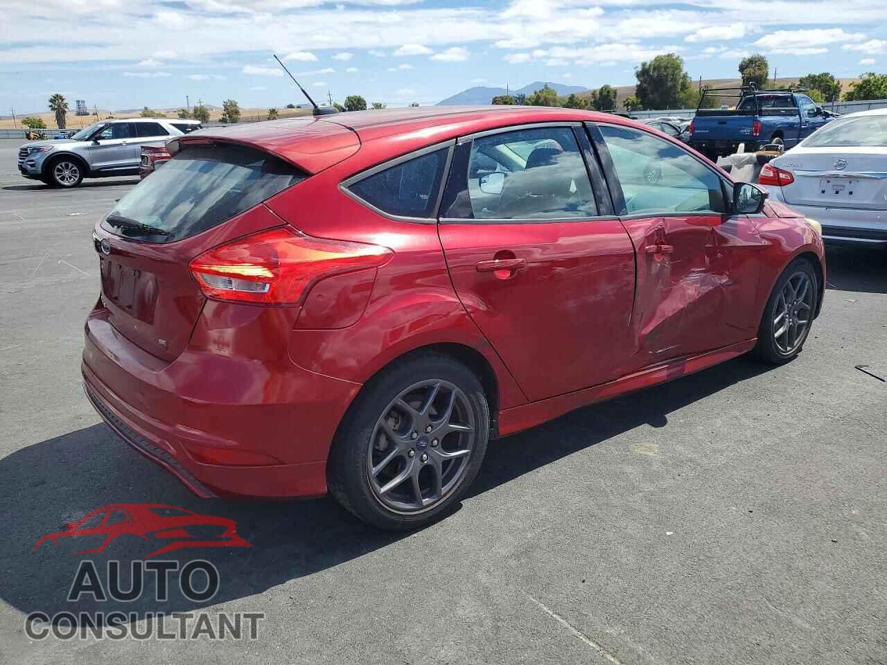 FORD FOCUS 2015 - 1FADP3K29FL241744