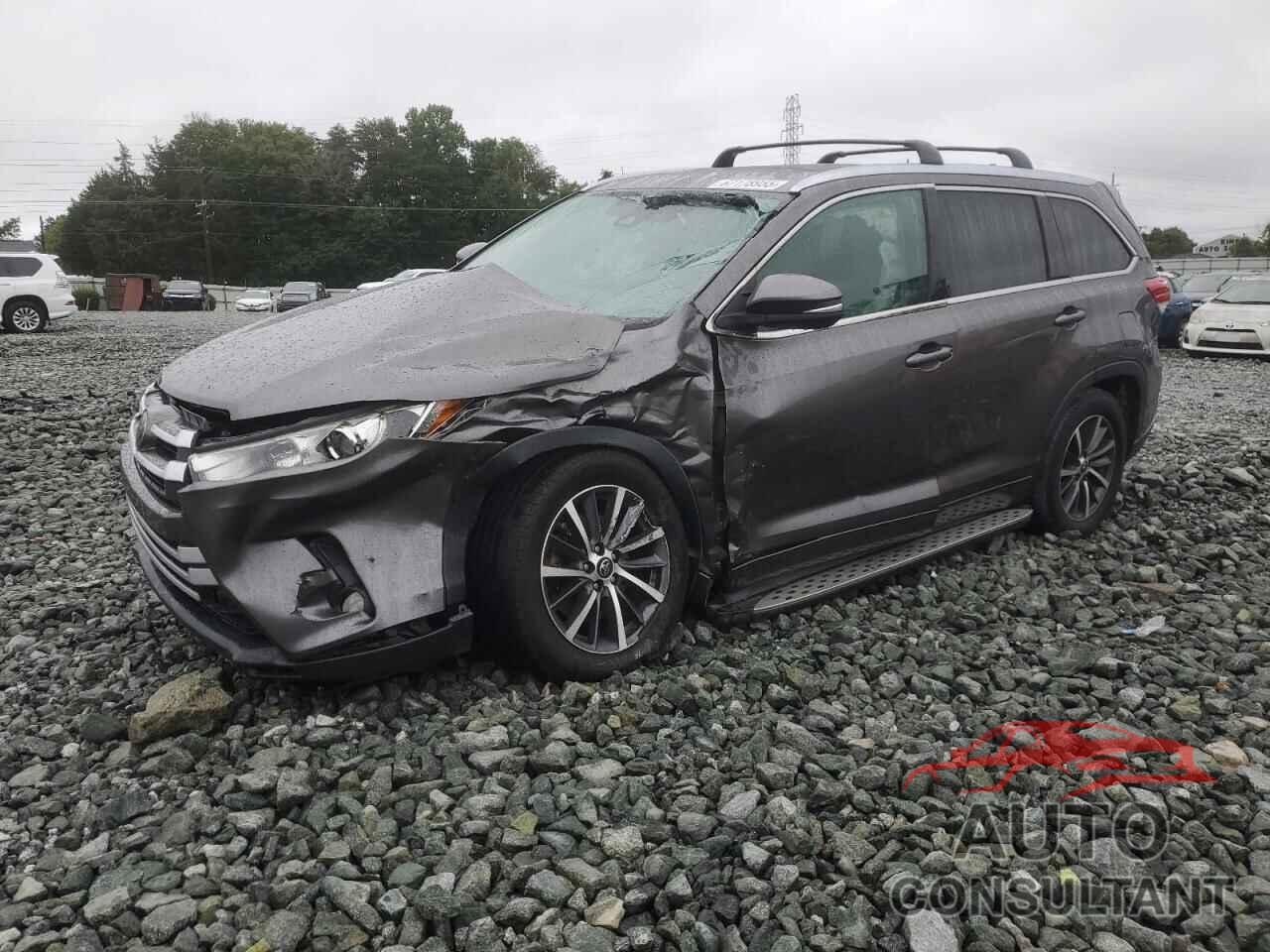TOYOTA HIGHLANDER 2017 - 5TDKZRFH9HS516303