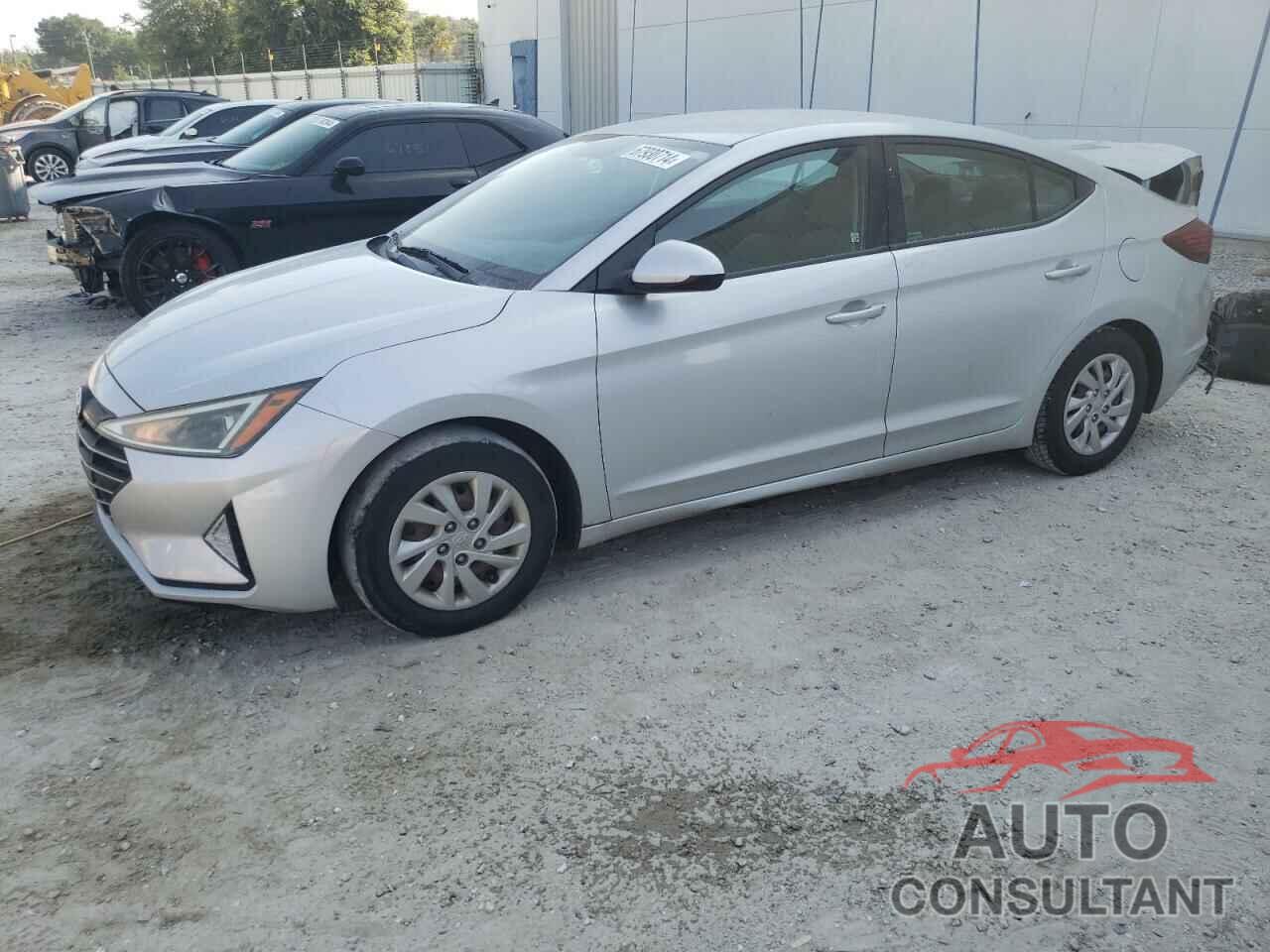 HYUNDAI ELANTRA 2019 - KMHD74LF8KU821973