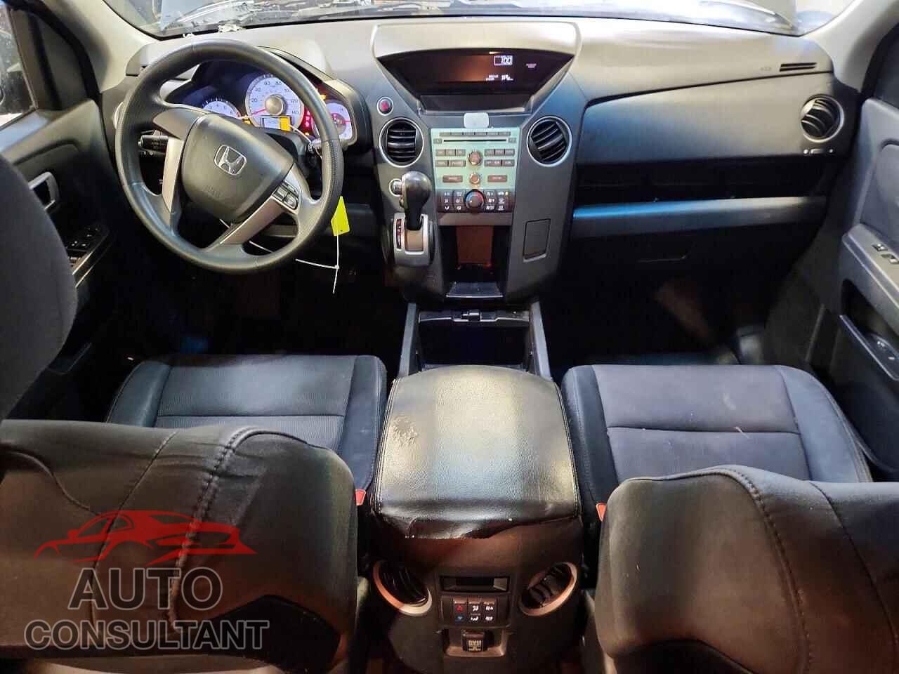 HONDA PILOT 2011 - 5FNYF4H23BB031438