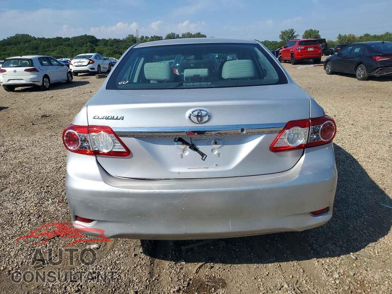 TOYOTA COROLLA 2011 - 2T1BU4EE4BC711833