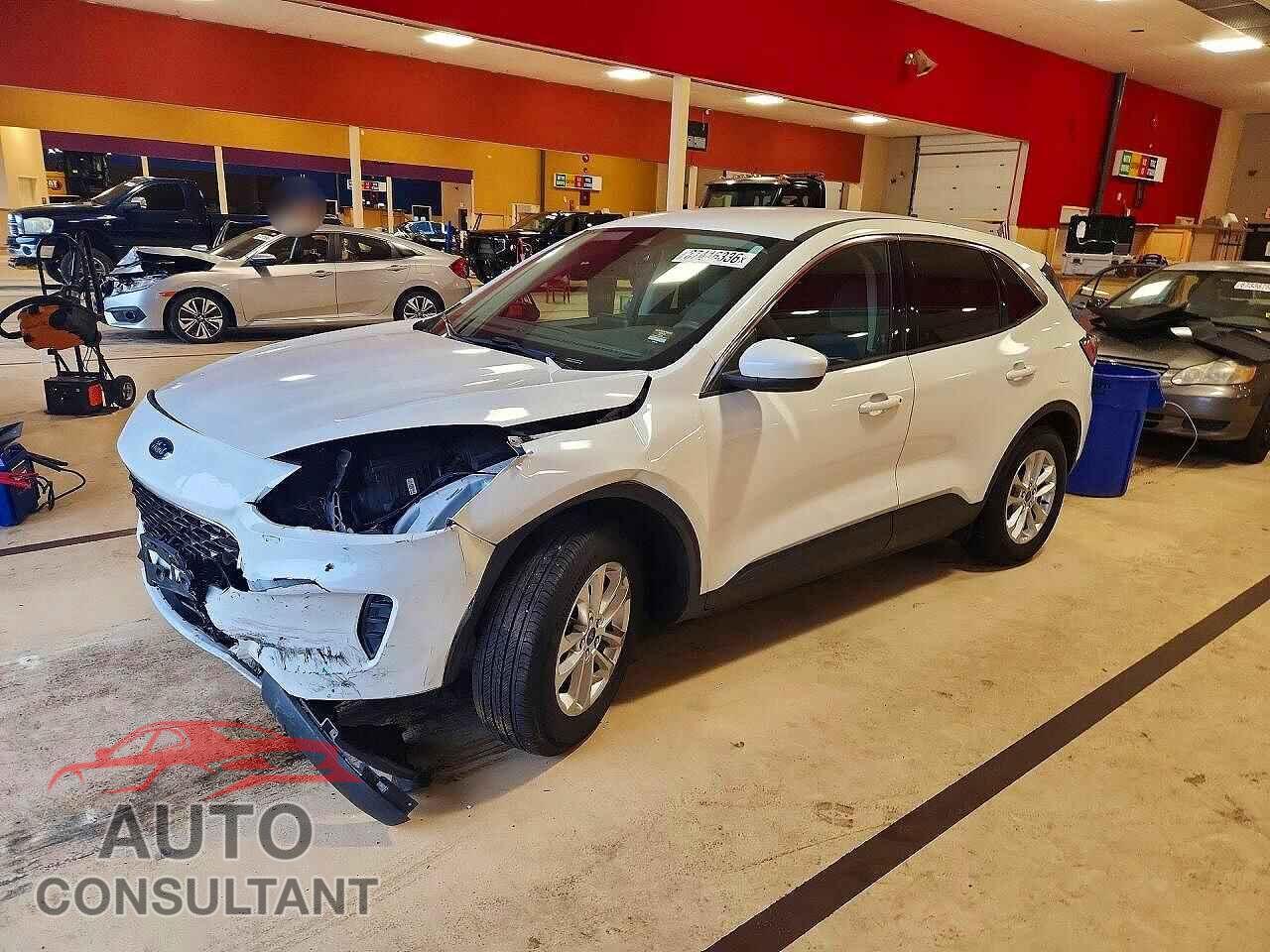 FORD ESCAPE 2020 - 1FMCU9G61LUA89120