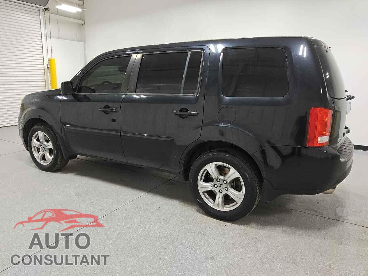 HONDA PILOT 2015 - 5FNYF3H71FB012561