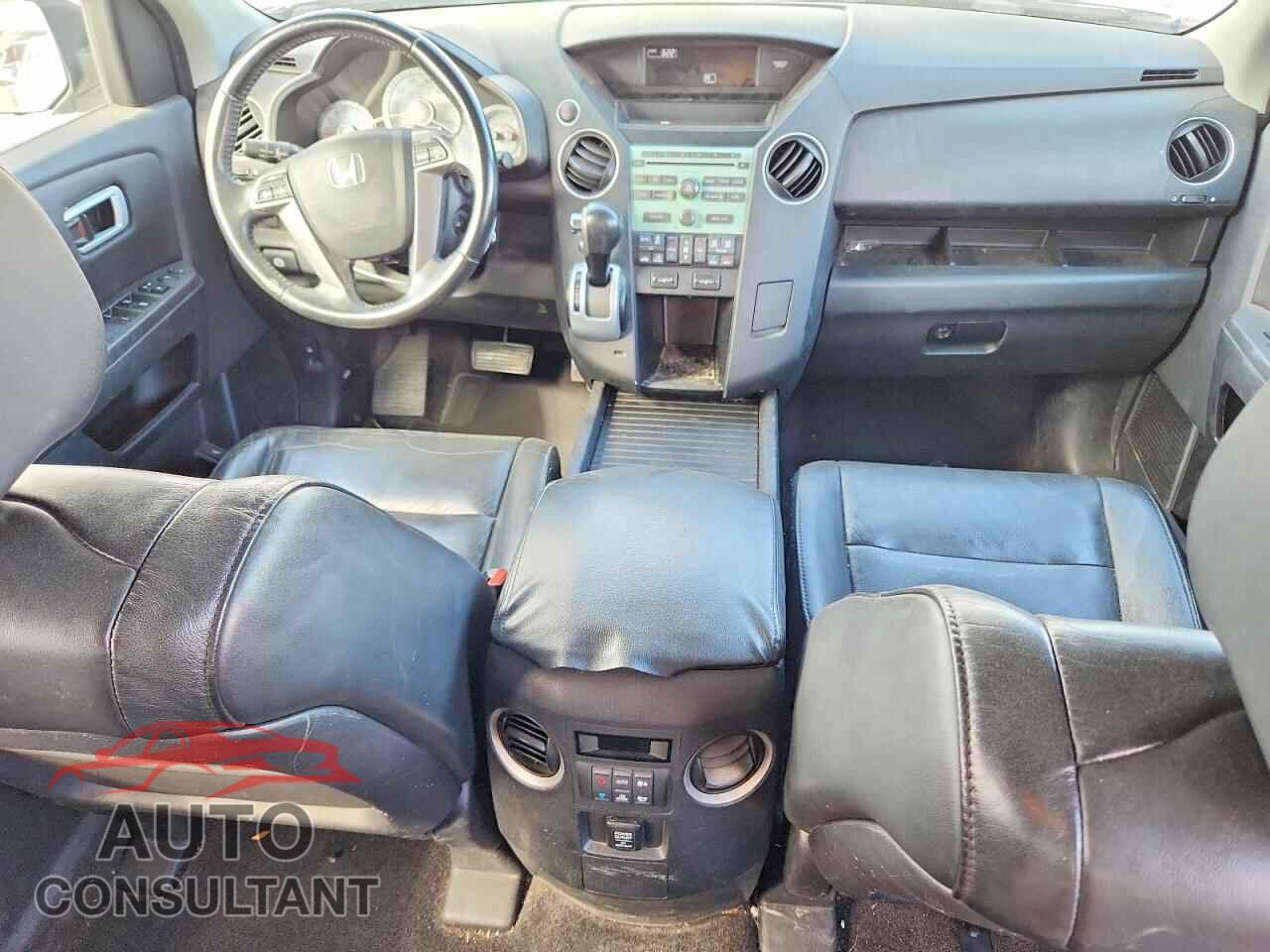 HONDA PILOT 2011 - 5FNYF3H54BB050181