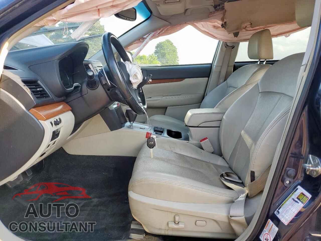 SUBARU OUTBACK 2013 - 4S4BRBKC8D3229978