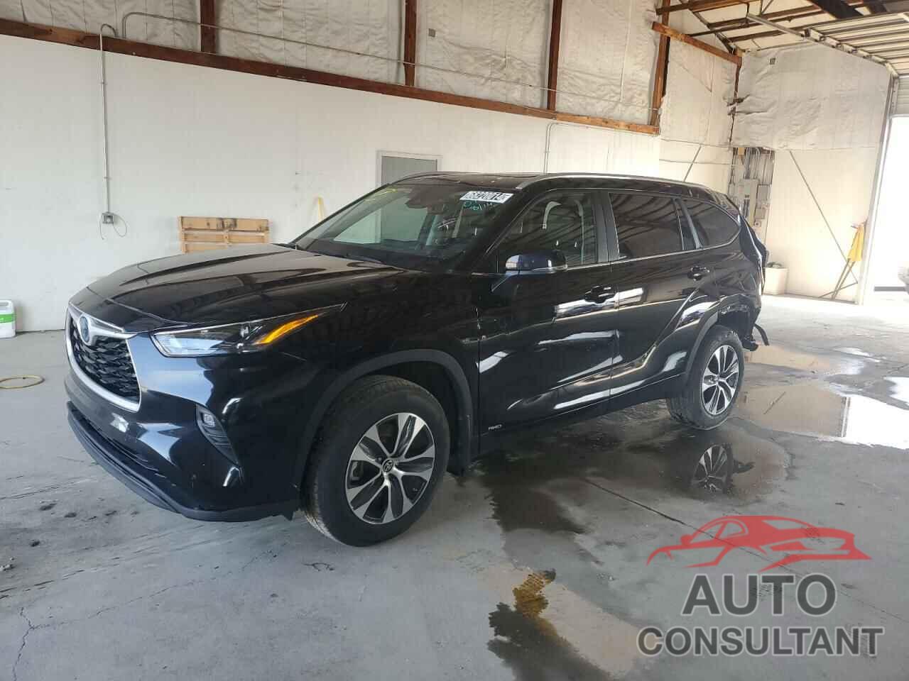 TOYOTA HIGHLANDER 2023 - 5TDKBRCH2PS130703