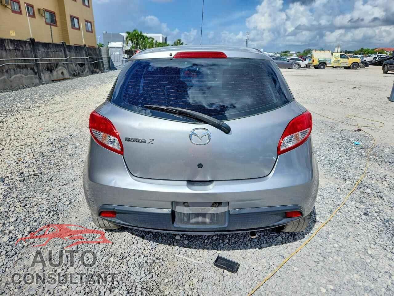 MAZDA 2 2014 - JM1DE1KY9E0174409