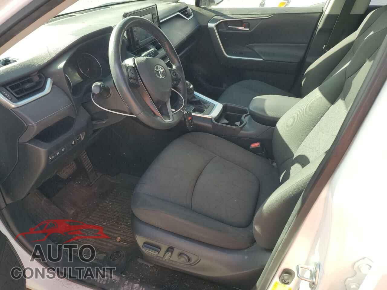 TOYOTA RAV4 2020 - JTMP1RFV9LD529849