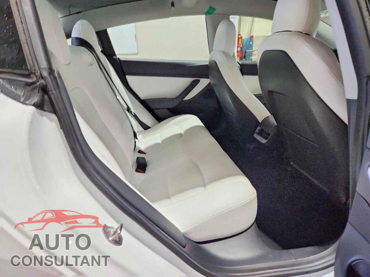 TESLA MODEL 3 2021 - 5YJ3E1EAXMF851817