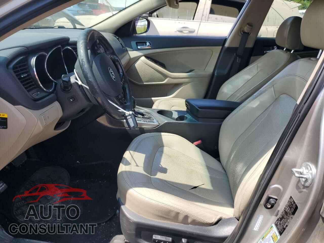 KIA OPTIMA 2011 - KNAGN4A79B5122085